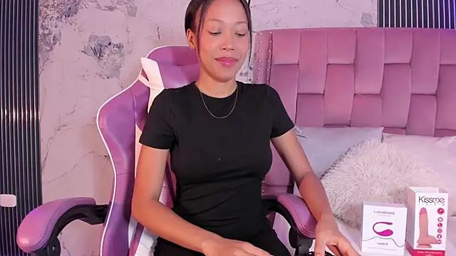 Snapshot of Mia_Duarte1 chatting on 09.25.25 Mia Duarte1 online show from 09.25.25