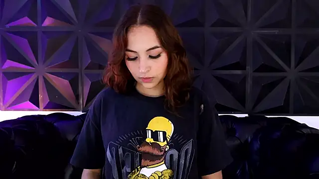 Snapshot of Arianaa_Jones_ chatting on 10.06.25 Arianaa Jones online show from 10.06.25