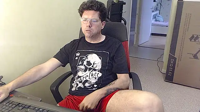 blueandwhite1 online show from 04.11.26