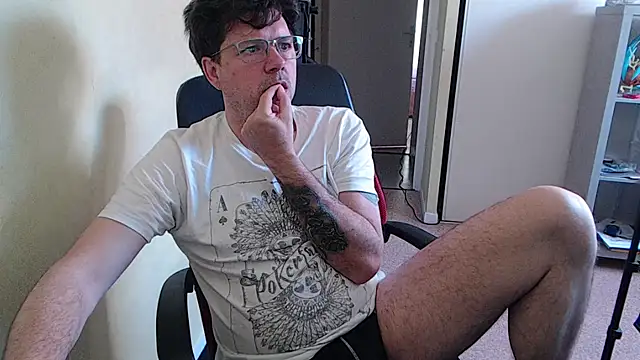 blueandwhite1 online show from 04.14.26