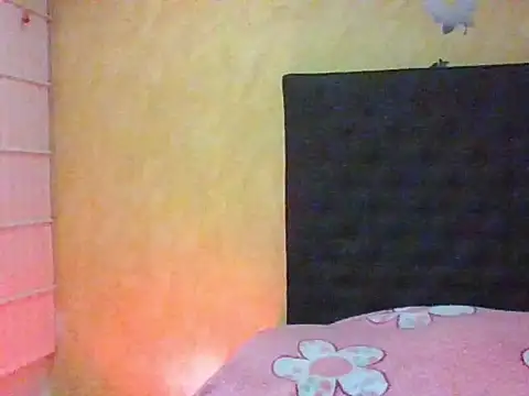 Snapshot of sasha_jonne chatting on 09.09.25 sasha jonne online show from 09.09.25