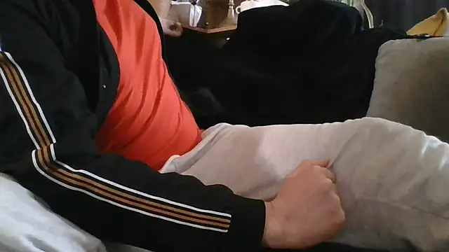 Titilouonlyf69 online show from 04.01.26