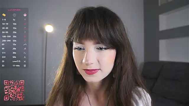 Snapshot of DreamyDaisy chatting on 10.10.25 DreamyDaisy online show from 10.10.25