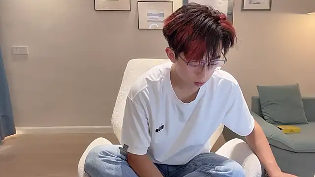 STxuguanhan online show from 10.03.25