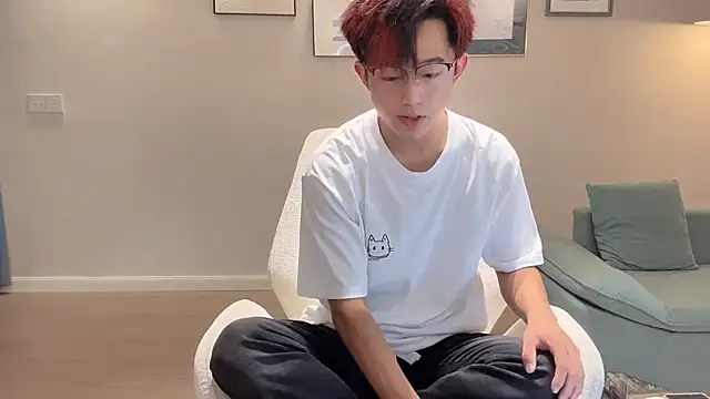 STxuguanhan online show from 10.04.25