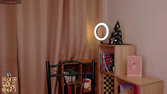 EvaJackson111 online show from 10.13.25