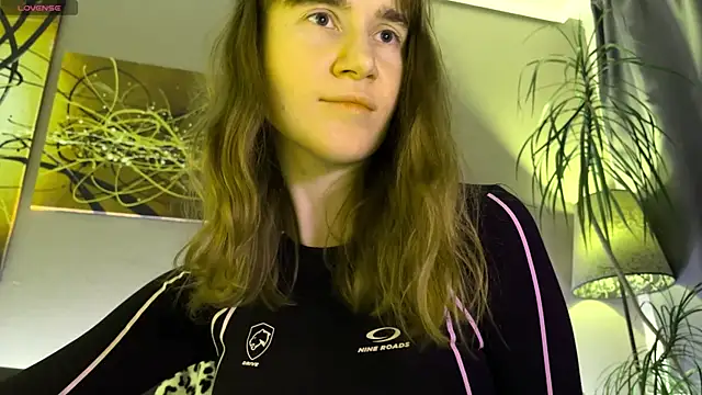 velina   online show from 12.20.25