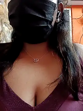 Snapshot of tamilrohini chatting on 11.18.25 tamilrohini online show from 11.18.25