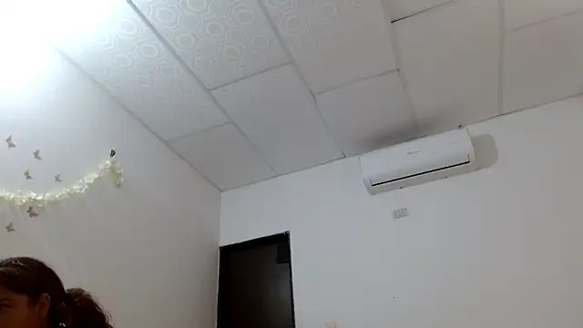 Snapshot of 69smallstar chatting on 11.10.25 69smallstar online show from 11.10.25