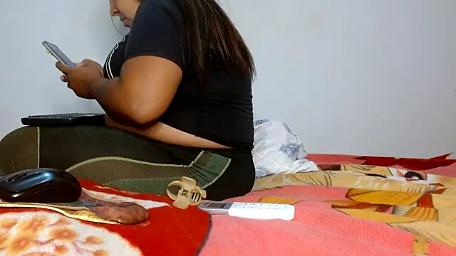 Snapshot of 69smallstar chatting on 11.16.25 69smallstar online show from 11.16.25