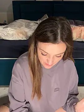 Velvetwitch87 online show from 10.03.25