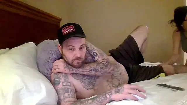 RaynLiz online show from 01.18.26