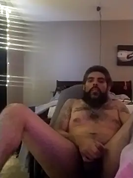 Snapshot of hornylatino702 chatting on 02.26.26 hornylatino702 online show from 02.26.26