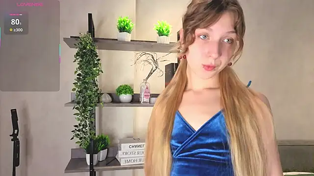 Snapshot of CameliaGlaue chatting on 10.13.25 CameliaGlaue online show from 10.13.25