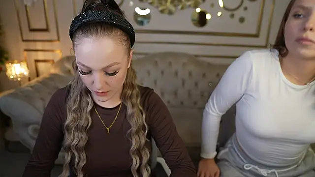 Ella 054 online show from 09.17.25