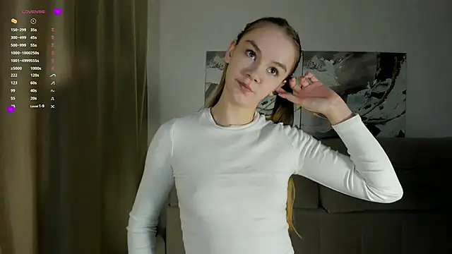 Snapshot of Angel_oci chatting on 09.21.25 Angel oci online show from 09.21.25