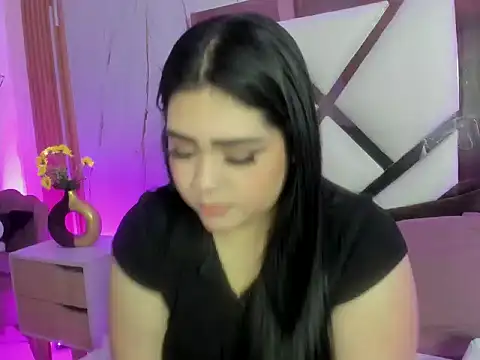 Snapshot of im_bunny__ chatting on 02.18.26 im bunny online show from 02.18.26