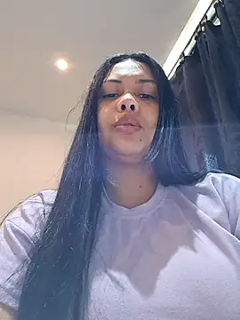 Alessandraa- online show from 10.22.25