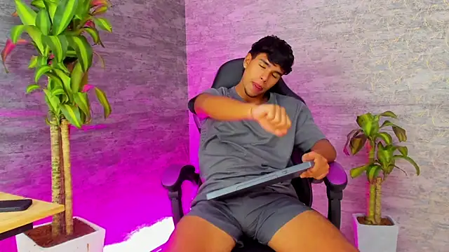 CHR58  online show from 09.08.25