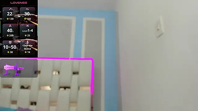 iamCharlotte19 online show from 11.25.25