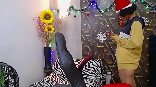 miss leidy  online show from 11.13.25