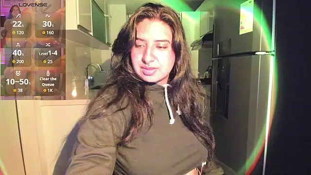 Snapshot of alice_coopperx chatting on 02.06.26 alice coopperx online show from 02.06.26