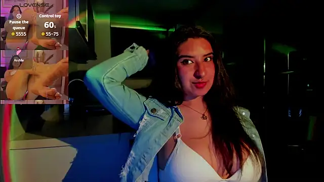 Snapshot of alice_coopperx chatting on 02.11.26 alice coopperx online show from 02.11.26