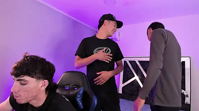 Handsomeboyss19 online show from 02.06.26