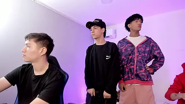 Handsomeboyss19 online show from 05.27.26