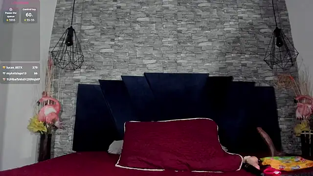 Snapshot of Emily_Brown18 chatting on 11.20.25 Emily Brown18 online show from 11.20.25