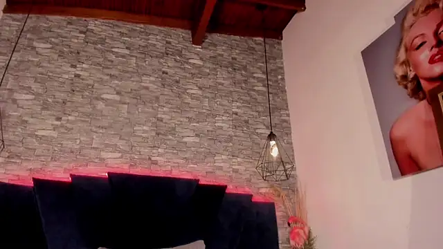 Snapshot of Emily_Brown18 chatting on 04.14.26 Emily Brown18 online show from 04.14.26