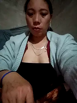 Snapshot of Phuong_xxx chatting on 12.14.25 Phuong xxx online show from 12.14.25