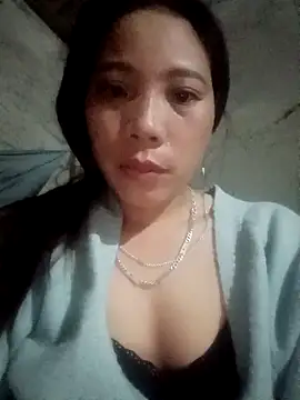 Snapshot of Phuong_xxx chatting on 12.18.25 Phuong xxx online show from 12.18.25