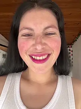 Snapshot of Mia_salinass chatting on 09.23.25 Mia salinass online show from 09.23.25