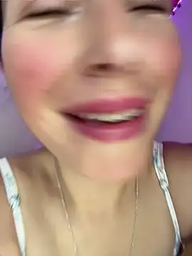 Mia salinass online show from 05.23.26