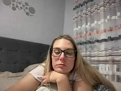 NikexPretty online show from 10.04.25