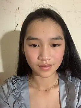 Snapshot of -Lie-06 chatting on 10.11.25 -Lie-06 online show from 10.11.25