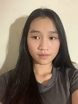 Snapshot of -Lie-06 chatting on 10.18.25 -Lie-06 online show from 10.18.25