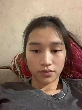 Snapshot of -Lie-06 chatting on 11.29.25 -Lie-06 online show from 11.29.25