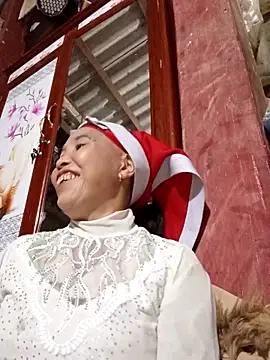 me-cute online show from 11.12.25