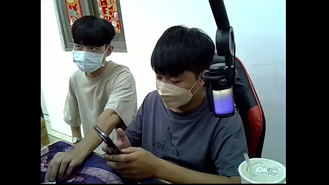 zhu000000 online show from 10.14.25