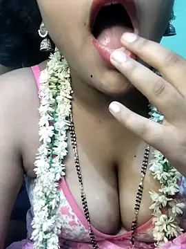 Shneeha le online show from 09.09.25