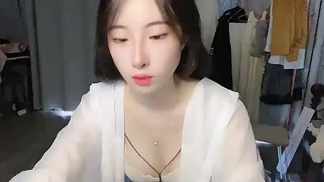 Freya7777 online show from 09.13.25