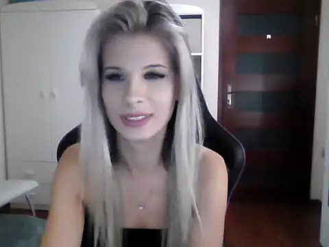 KristineGlow online show from 09.24.25