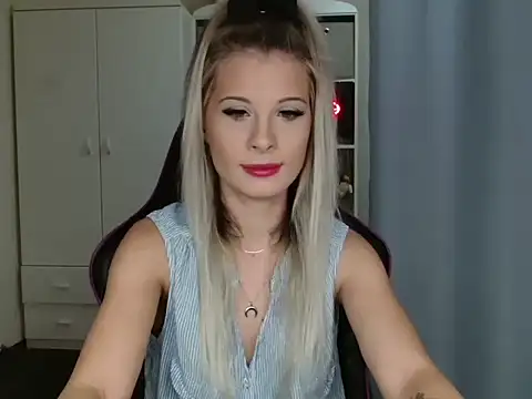 KristineGlow online show from 10.17.25