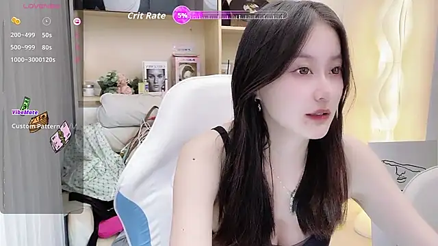 Snapshot of Naiyi-babe chatting on 09.14.25 Naiyi-babe online show from 09.14.25