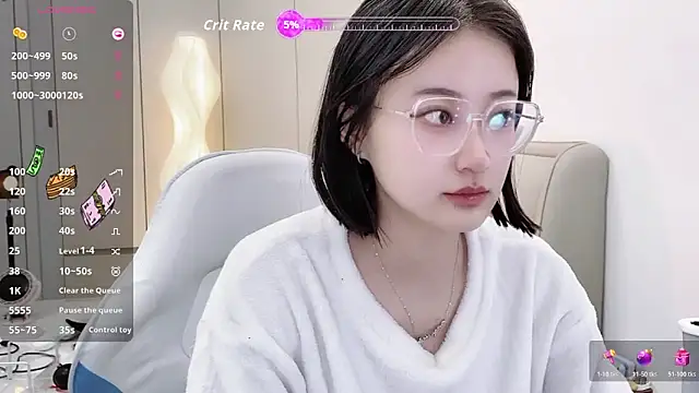 Snapshot of Naiyi-babe chatting on 11.28.25 Naiyi-babe online show from 11.28.25