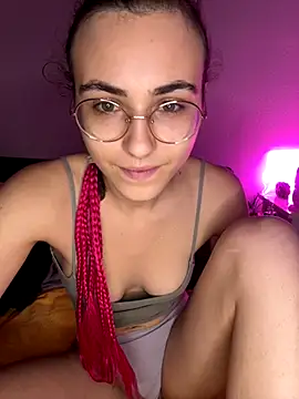 Snapshot of Potter_Leo chatting on 11.26.25 Potter Leo online show from 11.26.25