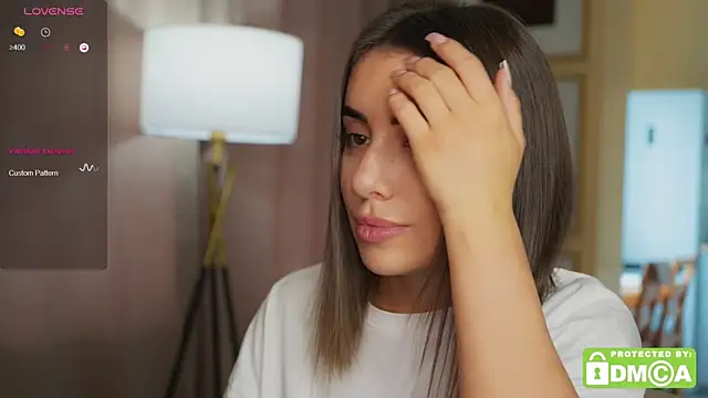 Snapshot of KateCarrey chatting on 09.18.25 KateCarrey online show from 09.18.25