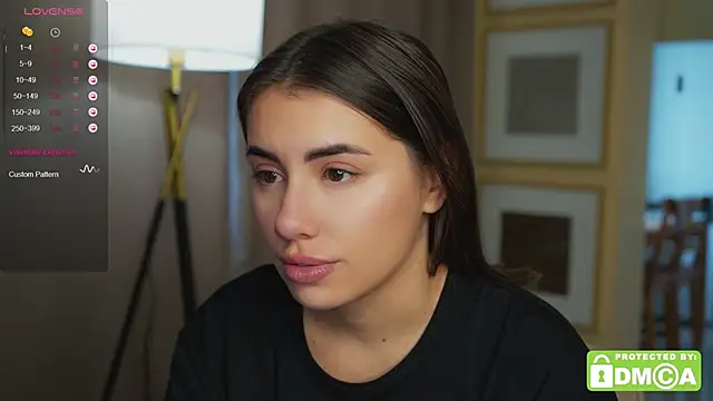 Snapshot of KateCarrey chatting on 09.25.25 KateCarrey online show from 09.25.25